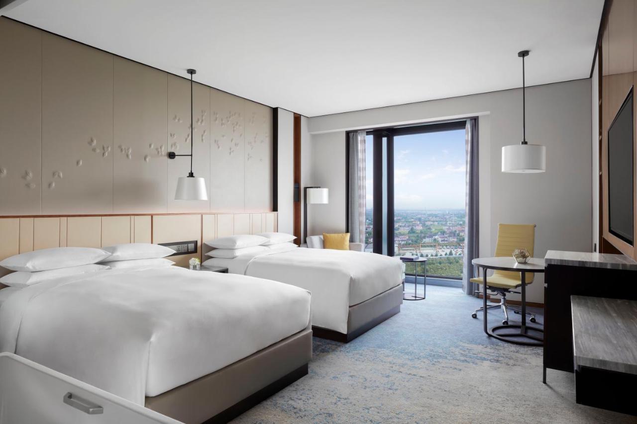 Shanghai Marriott Hotel Pudong South Хайнань Экстерьер фото