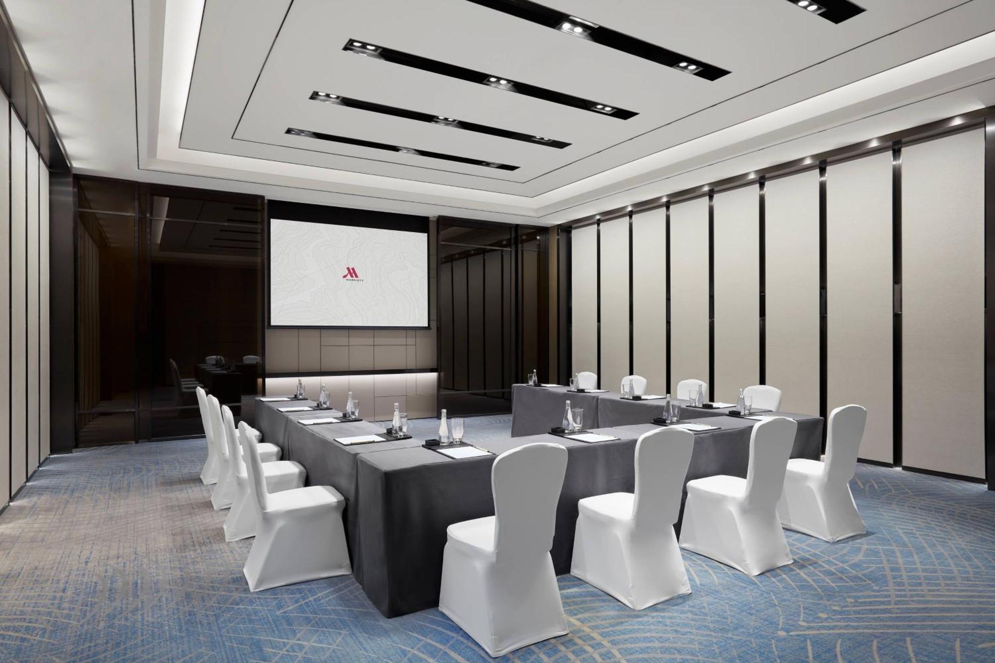 Shanghai Marriott Hotel Pudong South Хайнань Экстерьер фото