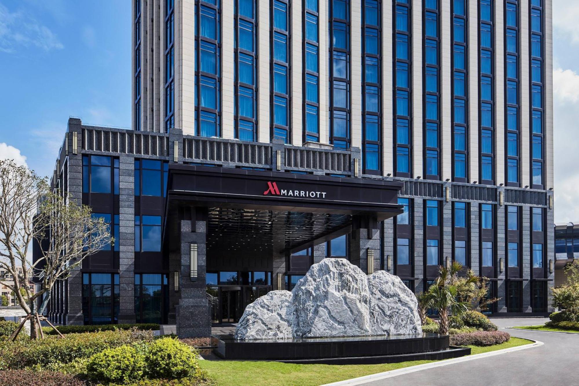 Shanghai Marriott Hotel Pudong South Хайнань Экстерьер фото